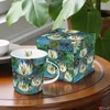 Kép 3/3 - Bögre porcelán 4dl Nelumbo dobozban