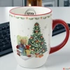 Kép 3/4 - Bögre porcelán karácsonyi 24' maci és fenyőfa kézzel festett 8cmx11.3cmx10.1cm sdkae