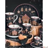 Kép 3/3 - Bögre Porcelán karácsonyi 3dl tetővel fémszűrővel, Gingerbread dobozban