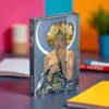 Kép 4/4 - Határidőnapló B/6 2026 heti mágneszáras Alphonse Mucha 11×16cm Realsystem 2026 kollekció!