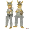 Kép 2/2 - Tavaszi dekor poly fiú, lány ruhában, kalapban poly 2 féle 5x4,5x17cm szürke