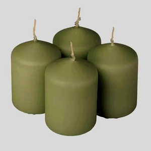 Adventi gyertya matt oliva olivazöld moha 4x4x6cm darabos! a termék ára 1db-ra értendő!