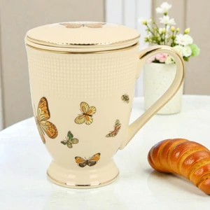 Bögre teaszűrővel BUTTERFLIES ECRU Díszdobozban