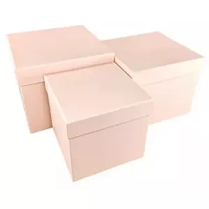 Díszdoboz négyzet alakú S3/3 papír, púder rózsaszín Az ár egy dobozra vonatkozik