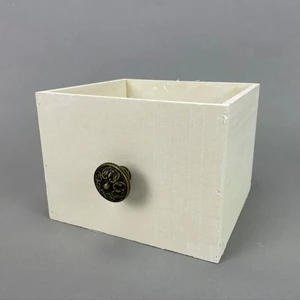 Fa fiók fehér 15x13cm négyzet, fém gombbal