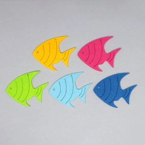 Filcfigura -hal 5 különböző színben