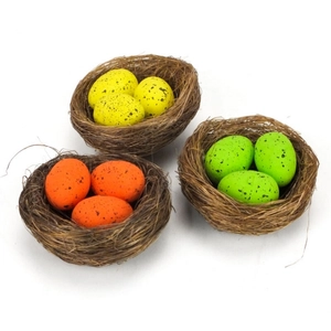 Húsvéti dekor tojások fészekben sárga-zöld-narancs
