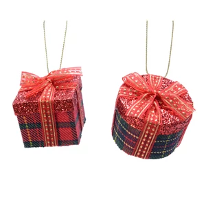 Karácsonyfa dísz ajándékdoboz masnival  SDKAE25 4,2x4,2x3,7cm