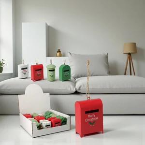 Karácsonyi dekor akasztós mini Postaláda 4féle mintával 1db/ár KPM25