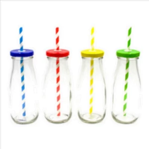 Üveg szívószállal 300ml 15,5x6cm, 4 színben
