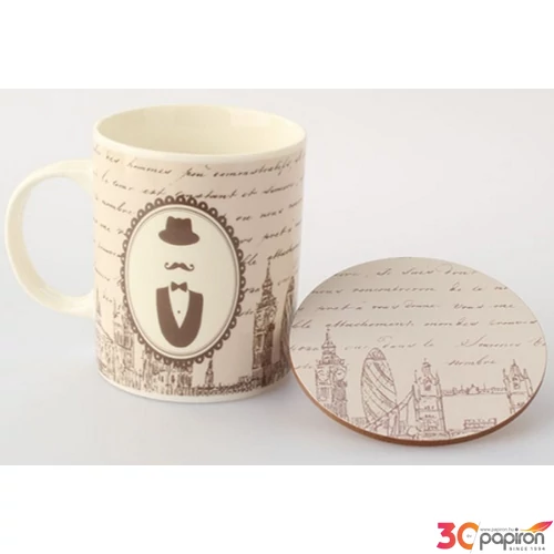 Bögre+alátét dobozban bajszos , kalapos Casa de Engel Porcelán