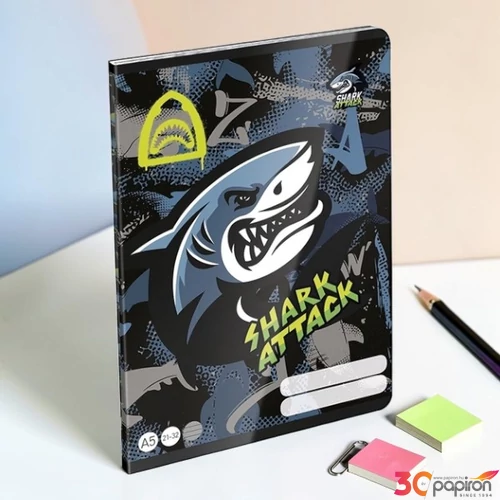 Füzet 21-32 A5 vonalas Lizzy26 Shark Attack 4. Osztályos  32 Lap 
